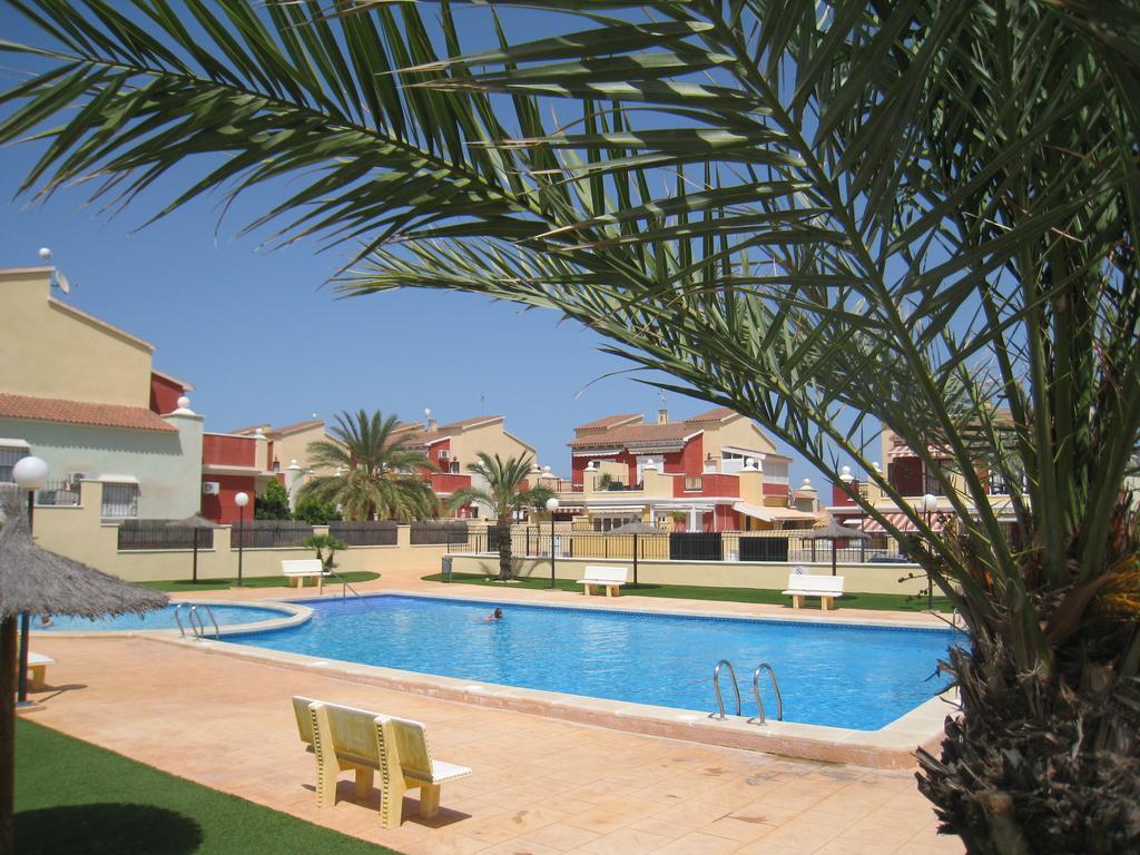 Bungalow Altos De La Bahia 또레비에하 객실 사진
